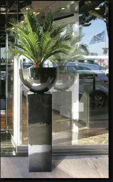 AC bowl and pedestal planter